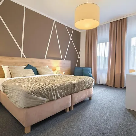 Park Hotel 3*